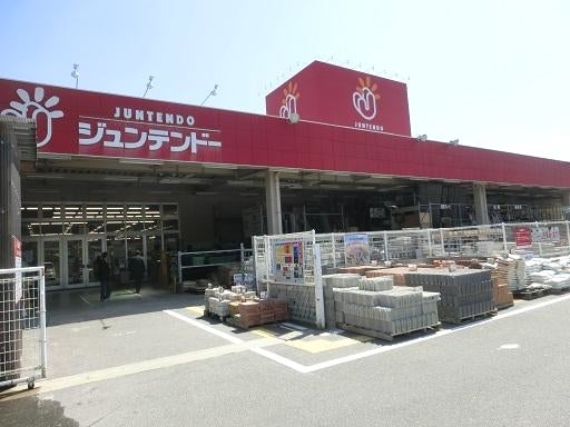 ジュンテンドー　沼田店　徒歩10分（約800ｍ）
